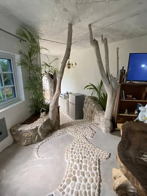 Forever Beach Apartment Sheerness