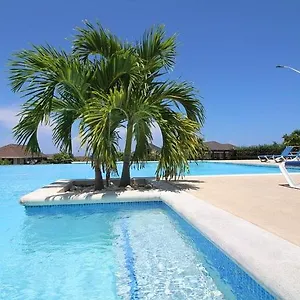 Shade @ - Ocho Rios Villa