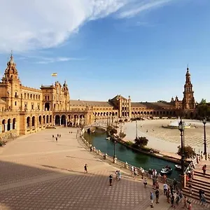 https://apartamentos-las-setas.es-andalucia.com